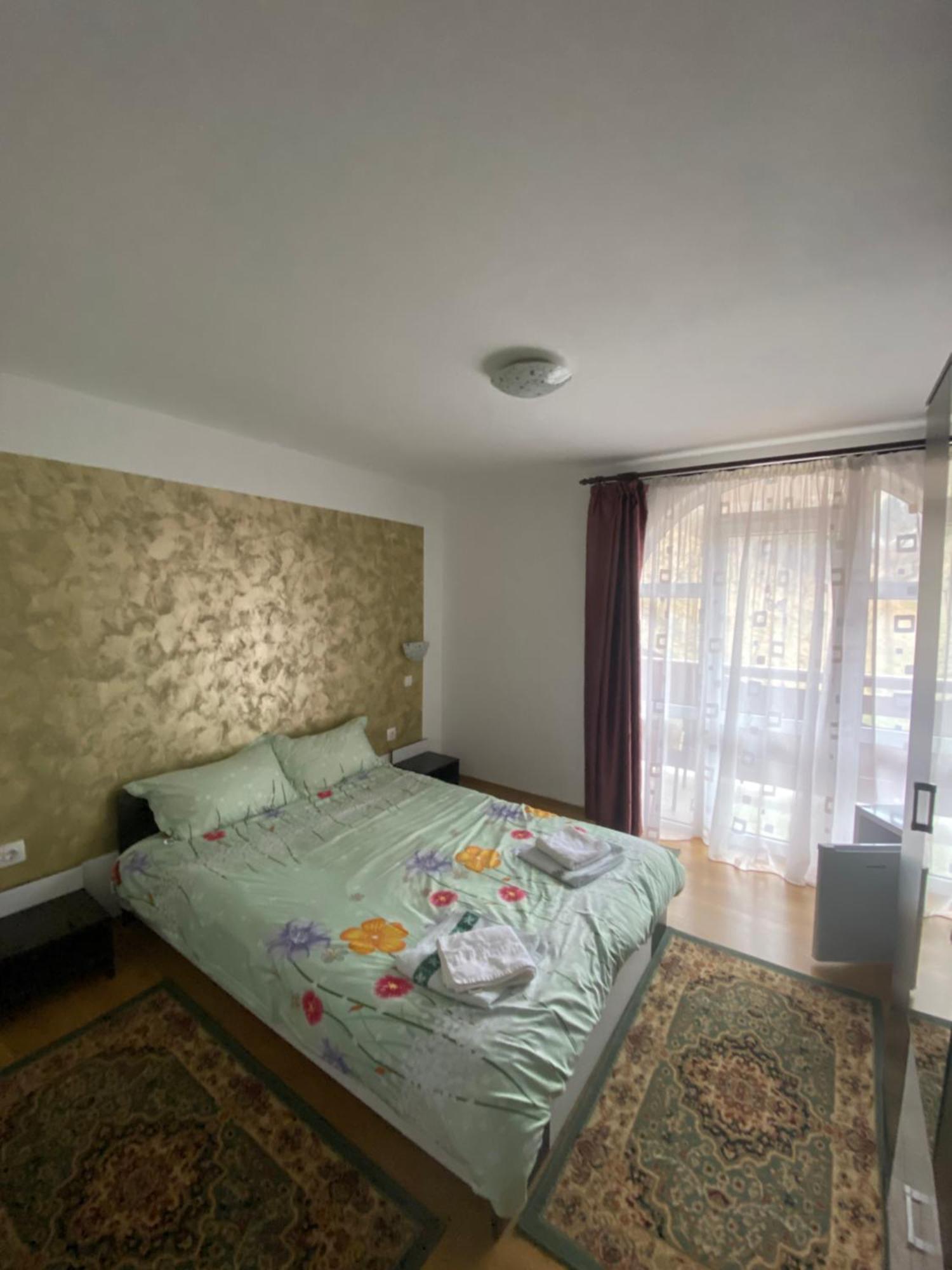 בית הארחה אלבאק 	Casa Cristalina&Dumi מראה חיצוני תמונה