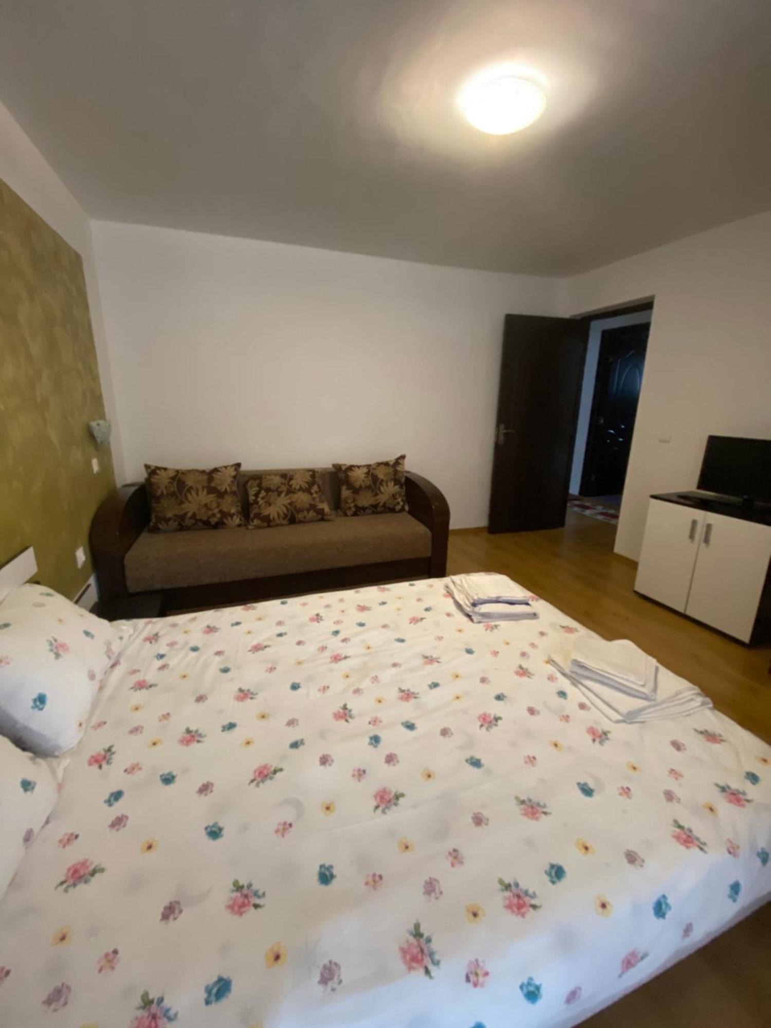 בית הארחה אלבאק 	Casa Cristalina&Dumi מראה חיצוני תמונה