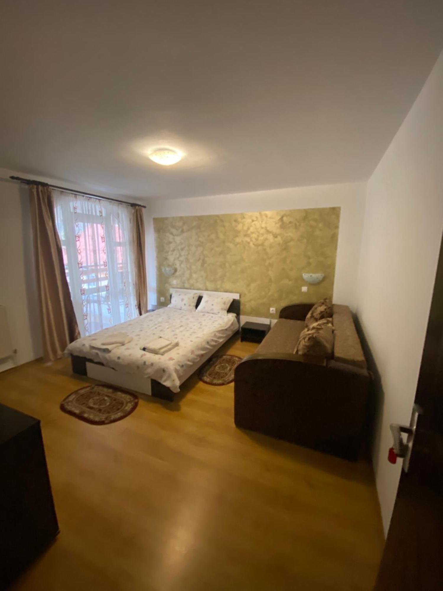 בית הארחה אלבאק 	Casa Cristalina&Dumi מראה חיצוני תמונה